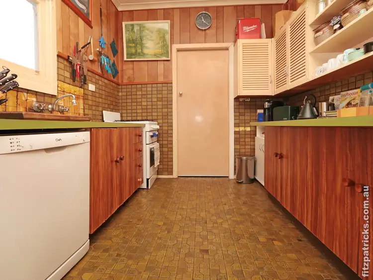 Third view of Homely house listing, 6 Margaret Avenue, Mount Austin NSW 2650