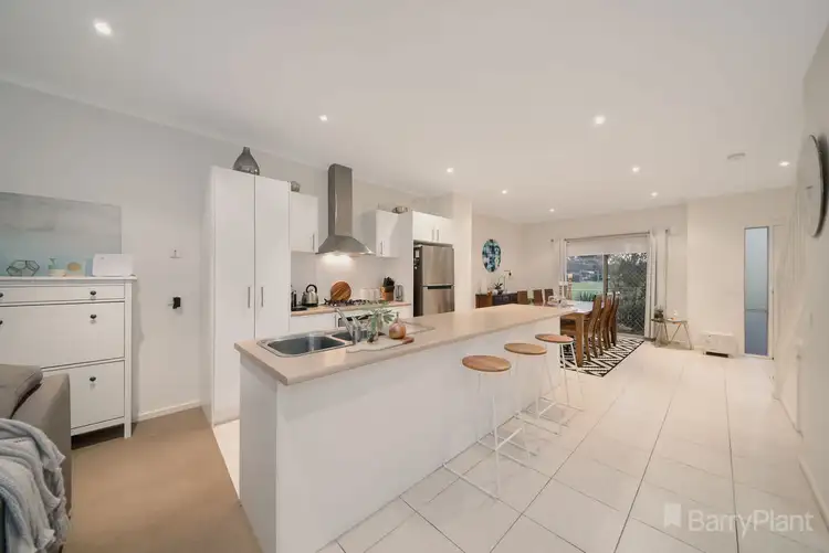 Fifth view of Homely house listing, 4/11 Howqua Place, Pakenham VIC 3810