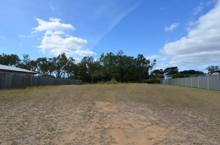 6 Amaroo Drive, Mareeba QLD 4880