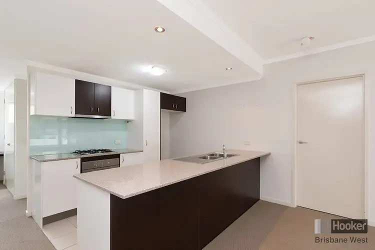 Fifth view of Homely unit listing, 6/95 Clarence Road, Indooroopilly QLD 4068
