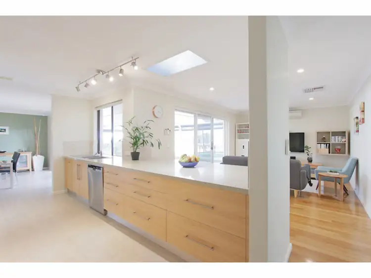 2 Anstie Way, Bull Creek WA 6149