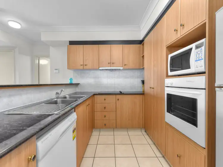 Fifth view of Homely apartment listing, 40/45 Deakin Street, Kangaroo Point QLD 4169