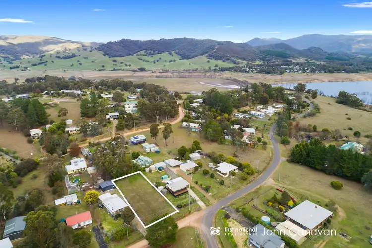 19 Village Way, Macs Cove VIC 3723