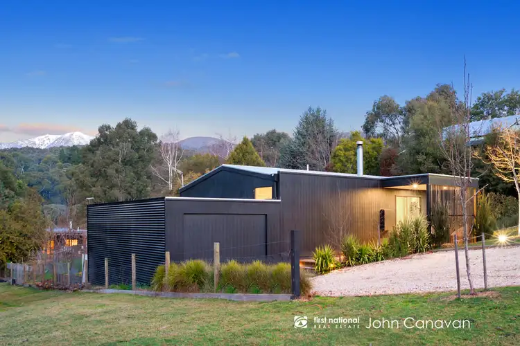 9 Changue Road, Merrijig VIC 3723