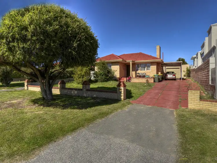 32 Culloton Crescent, Balga WA 6061