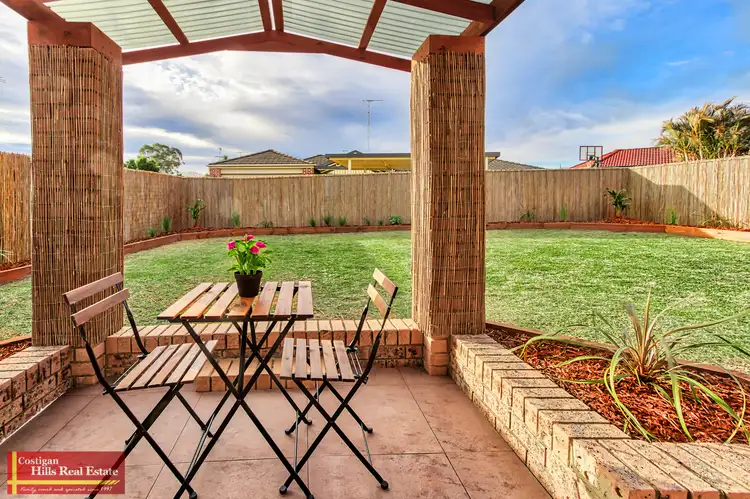 25 Jocelyn Boulevard, Quakers Hill NSW 2763
