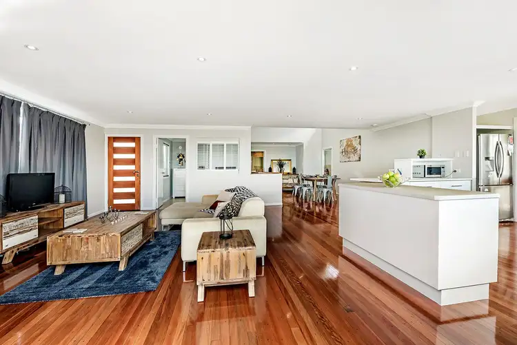 Fifth view of Homely house listing, 31 Tara Vista Boulevard, Highland Park QLD 4211
