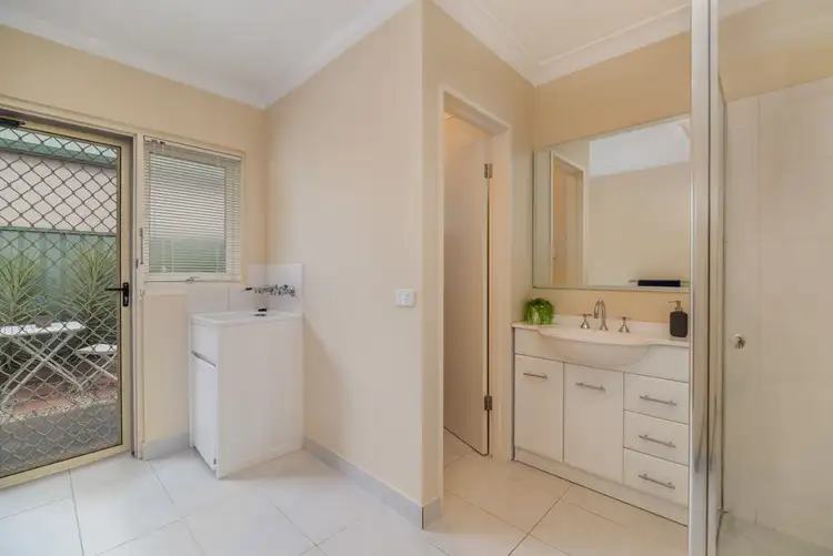 Fifth view of Homely unit listing, 2/312 Smith Street, Albury NSW 2640