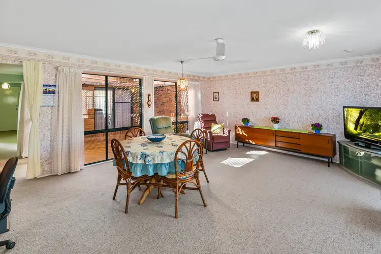 219/4 Melody Court, Warana QLD 4575