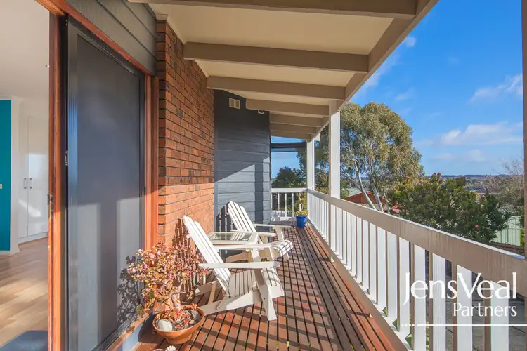 8 Talgarno Court, Mount Pleasant VIC 3350