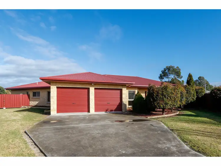 9 Kylie Court, Sale VIC 3850