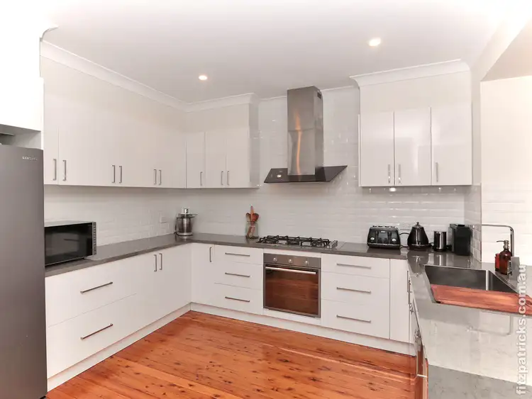 Seventh view of Homely house listing, 24 White Avenue, Kooringal NSW 2650