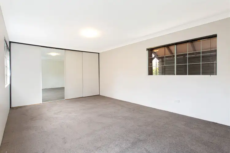 Sixth view of Homely townhouse listing, 6/12 Woodstock Avenue, Taringa QLD 4068