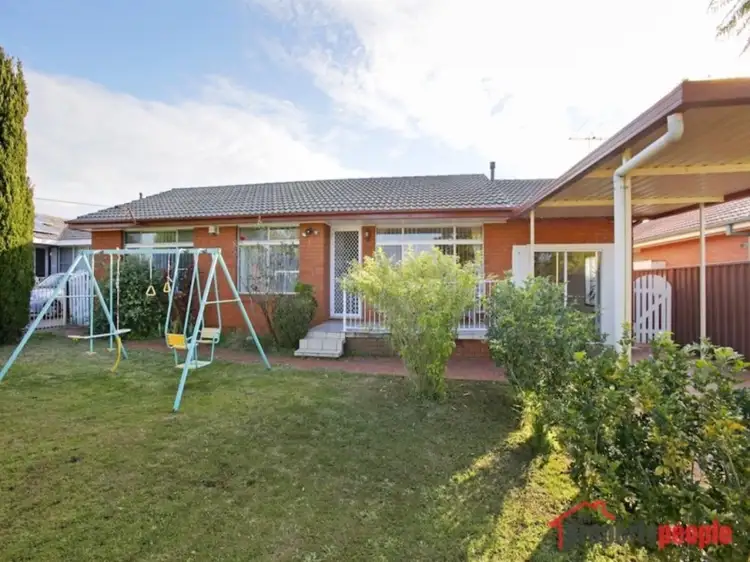 5 Harvey Street, Macquarie Fields NSW 2564