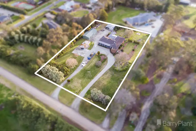 53 Ryan Road, Pakenham VIC 3810