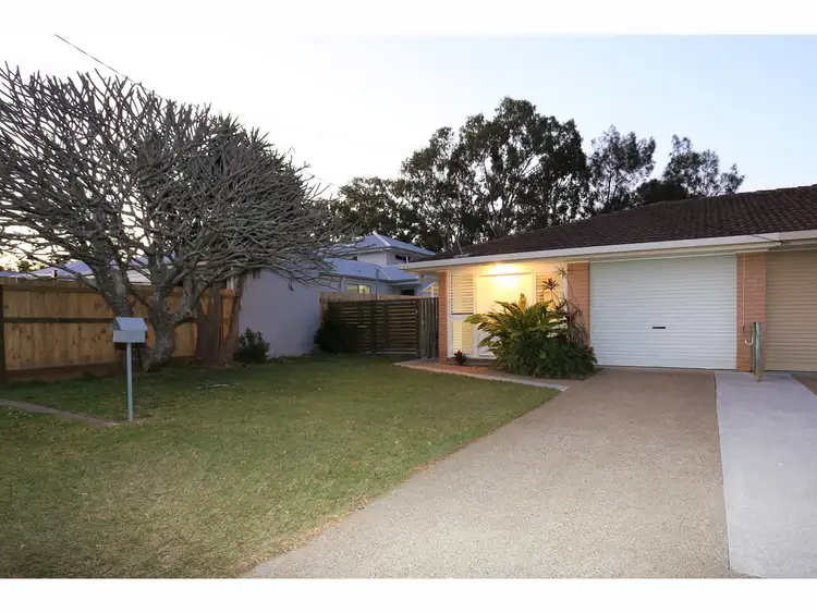 Second view of Homely semi-detached listing, 1/3 Yarrow Court, Cleveland QLD 4163