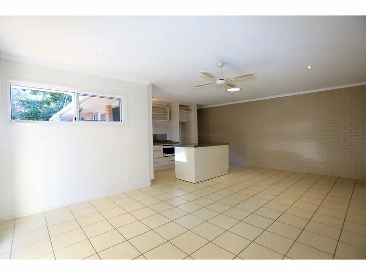 Fifth view of Homely semi-detached listing, 1/3 Yarrow Court, Cleveland QLD 4163