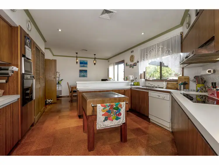 Fifth view of Homely house listing, 4 Julie Court, Sale VIC 3850