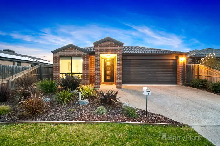 8 David Street, Pakenham VIC 3810