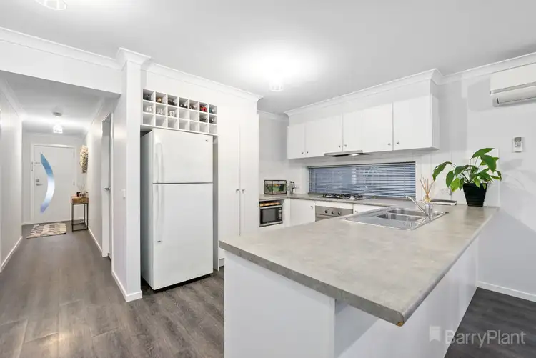 Second view of Homely house listing, 6 Walnut Way, Pakenham VIC 3810