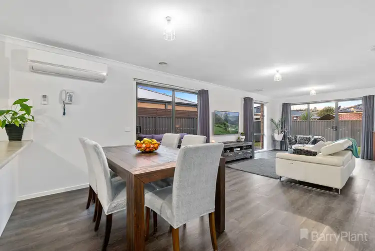 Fourth view of Homely house listing, 6 Walnut Way, Pakenham VIC 3810