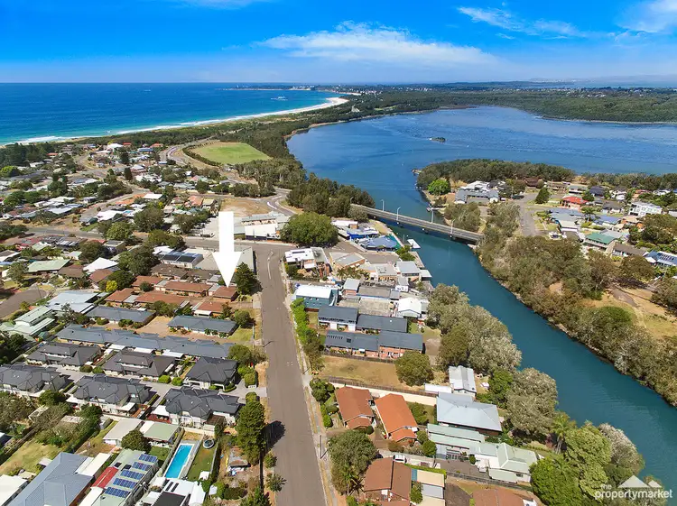 Third view of Homely house listing, 8/10-12 Lake Street, Budgewoi NSW 2262