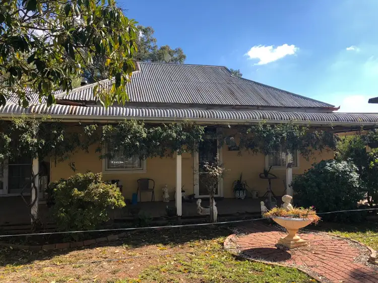 13 Nanima Street, Eugowra NSW 2806