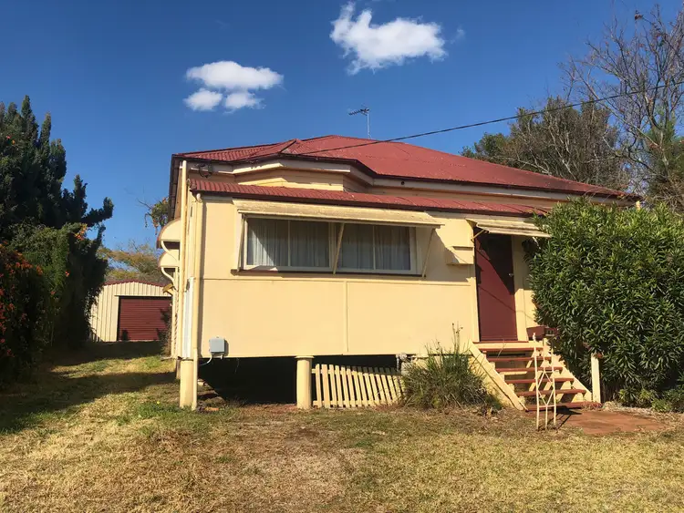 8 Hampshire Street, North Toowoomba QLD 4350