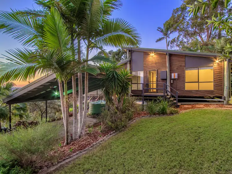 18 Pitceathly Street, Bundamba QLD 4304