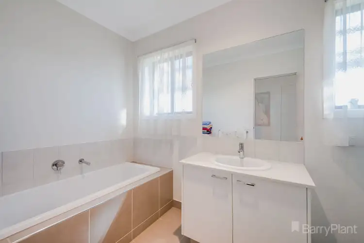 Sixth view of Homely unit listing, 38/3 Manor View, Pakenham VIC 3810