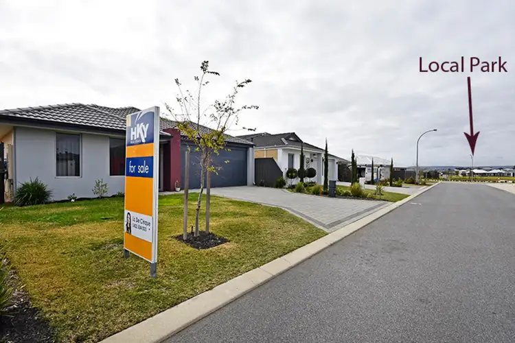 Fifth view of Homely house listing, 8 Topsham Way, Caversham WA 6055