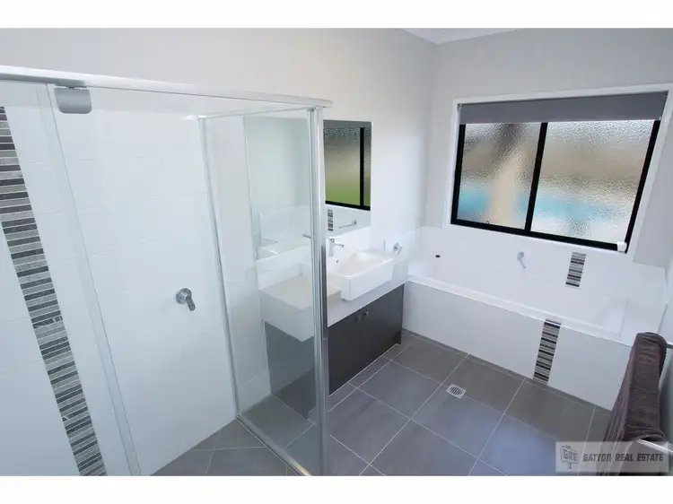 Fifth view of Homely house listing, 2 Drysdale Place, Kensington Grove QLD 4341