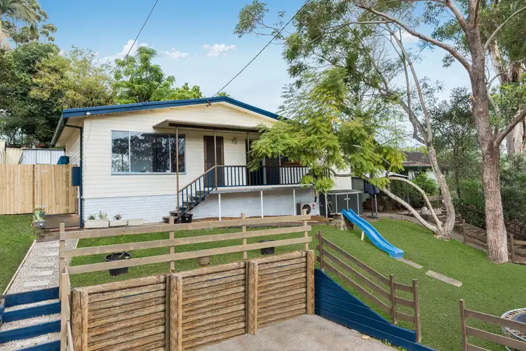 6 Dougal Drive, Wyoming NSW 2250