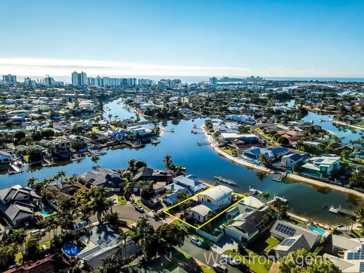 10 Balyarta Crescent, Mooloolaba QLD 4557