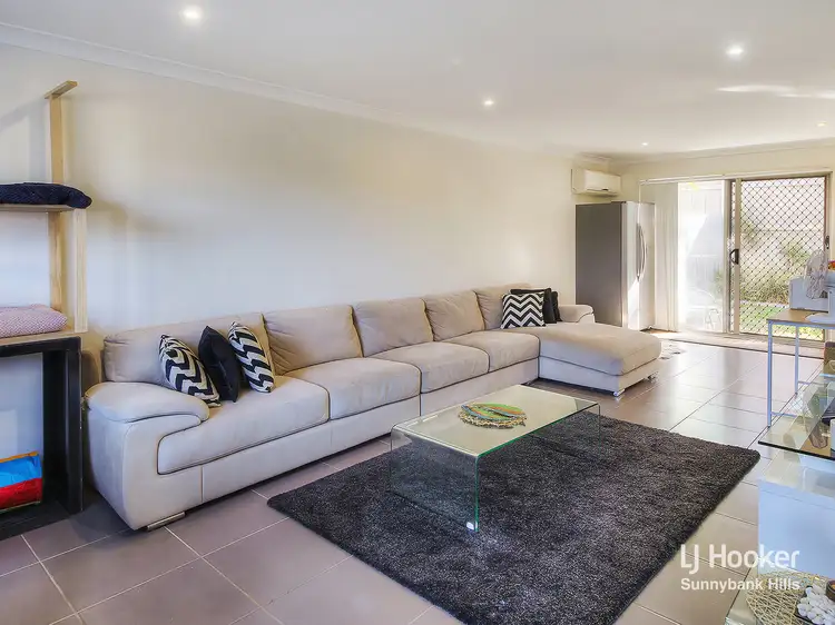 Third view of Homely townhouse listing, 3/88 Candytuft Place, Calamvale QLD 4116