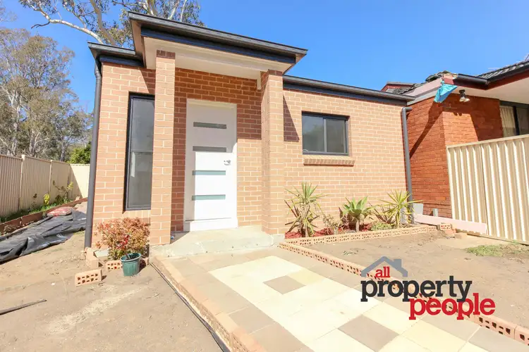 25A Hibiscus Crescent, Macquarie Fields NSW 2564