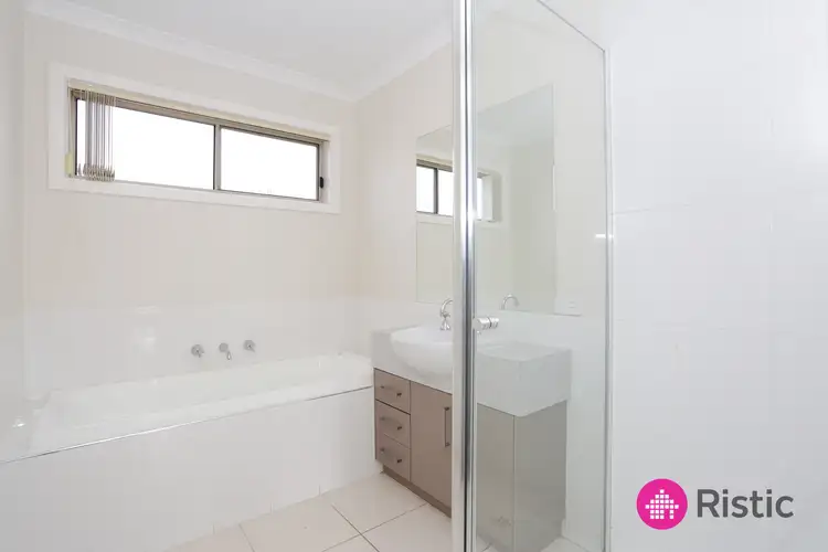 Fifth view of Homely house listing, 2 Treeview Drive, South Morang VIC 3752