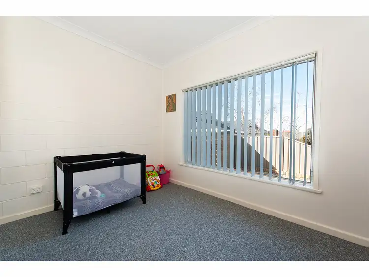 Sixth view of Homely block of units listing, 554 Thompson Street, Albury NSW 2640