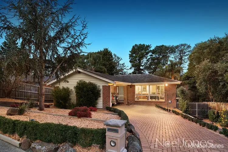 21 Fernlea Crescent, Doncaster East VIC 3109
