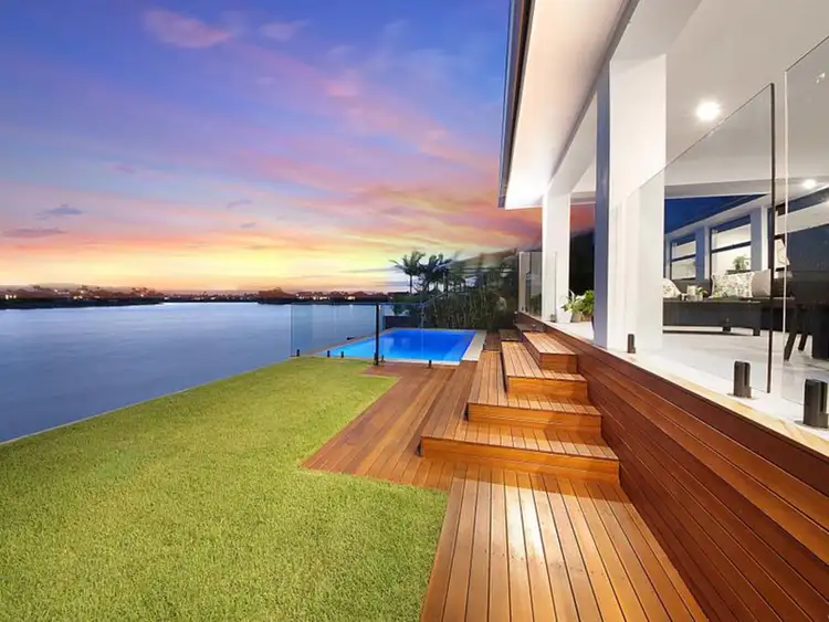 76 Burleigh Street, Burleigh Waters QLD 4220