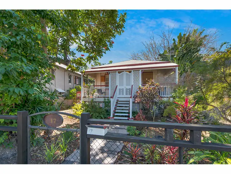 17 Armstrong Street, Hermit Park QLD 4812