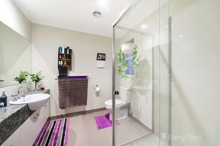 Fifth view of Homely house listing, 2 Summerhill Boulevard, Drouin VIC 3818