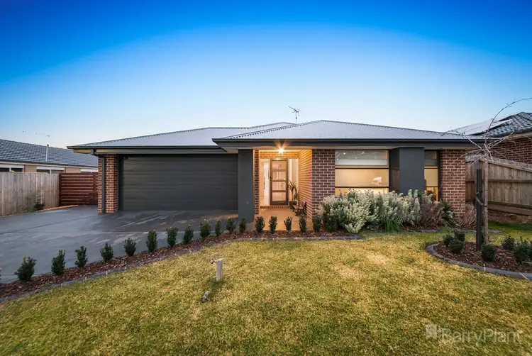 12 Nickell Court, Drouin VIC 3818