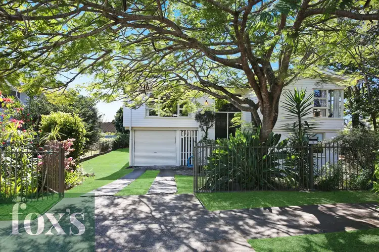 7 Bellevue Parade, Labrador QLD 4215