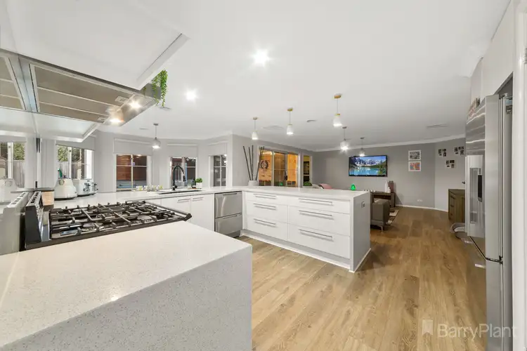 Fifth view of Homely house listing, 11 Manning Court, Pakenham VIC 3810