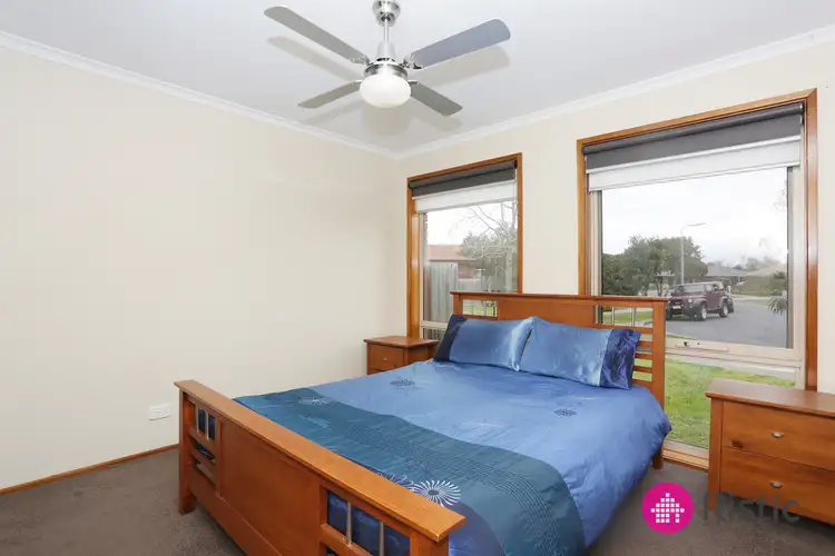 Fifth view of Homely house listing, 7 Wallace Place, Mill Park VIC 3082