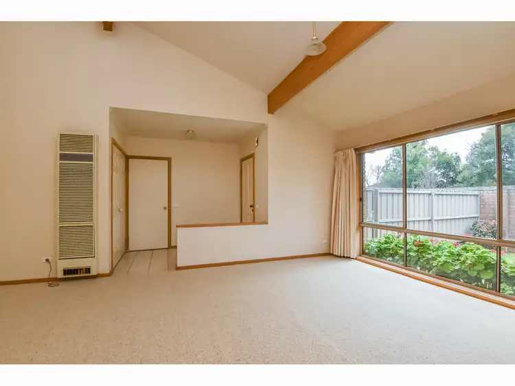 Fifth view of Homely townhouse listing, 90 Knight Street, Shepparton VIC 3630