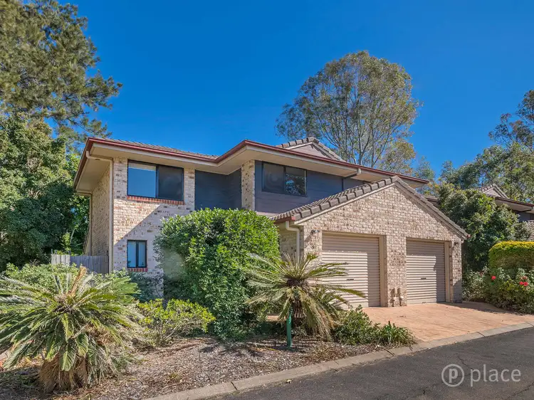 12 Edmondson Street