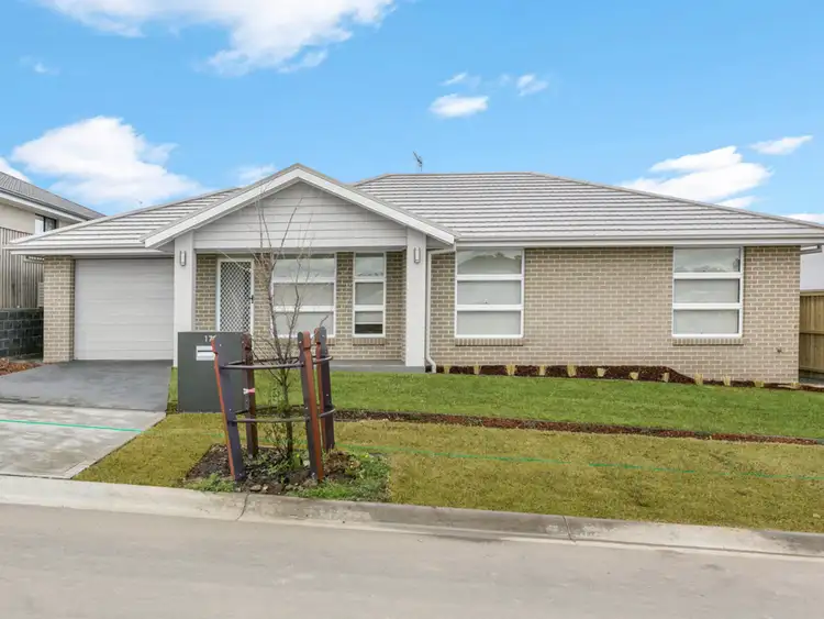 17 Glauca Street, Fletcher NSW 2287