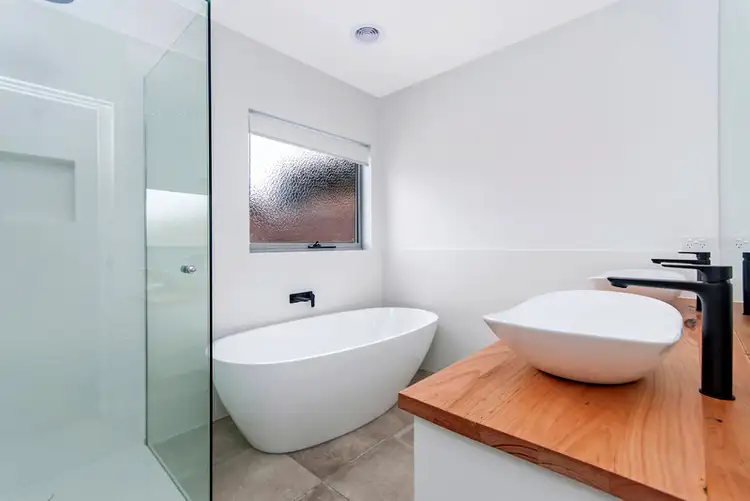 Fifth view of Homely unit listing, 2/30 Lava Street, Warrnambool VIC 3280
